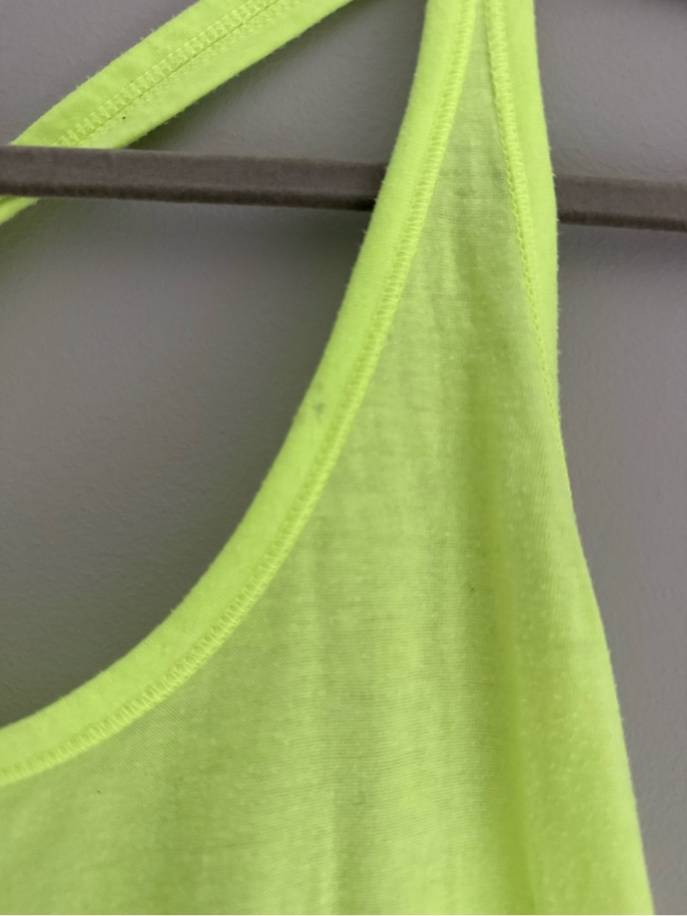 Back-Twist Ribbed Tank Top Green - Picture 4 of 4